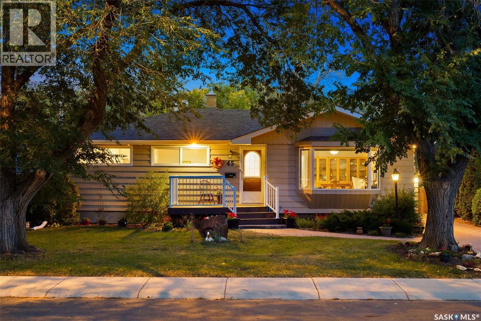 45 Procter Pl, Regina, SK S4S 4E9