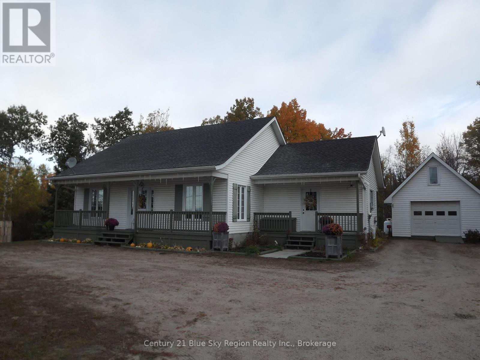 1846 Highway 17 E, East Ferris, ON P0H 1K0