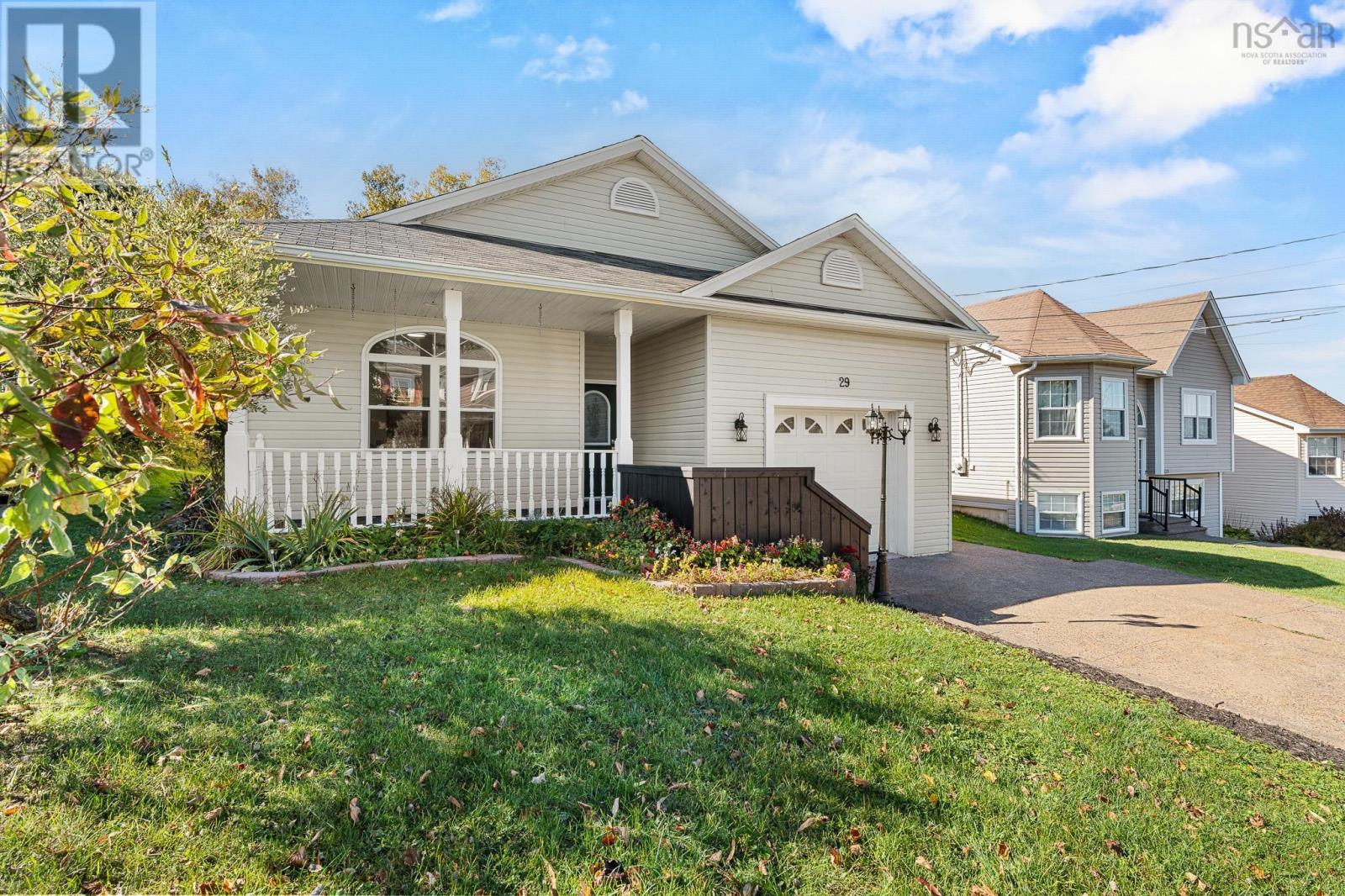 29 Fieldstone St, Halifax, NS B3R 2N5