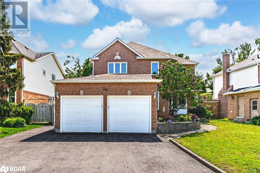 36 Ford St, Barrie, ON L4N 7J4