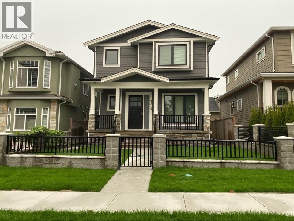 3345 Parker St, Vancouver, BC V5K 2W1