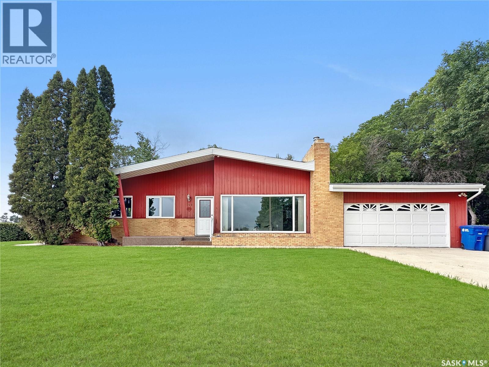106 Elgin St, Balcarres, SK S0G 0C0