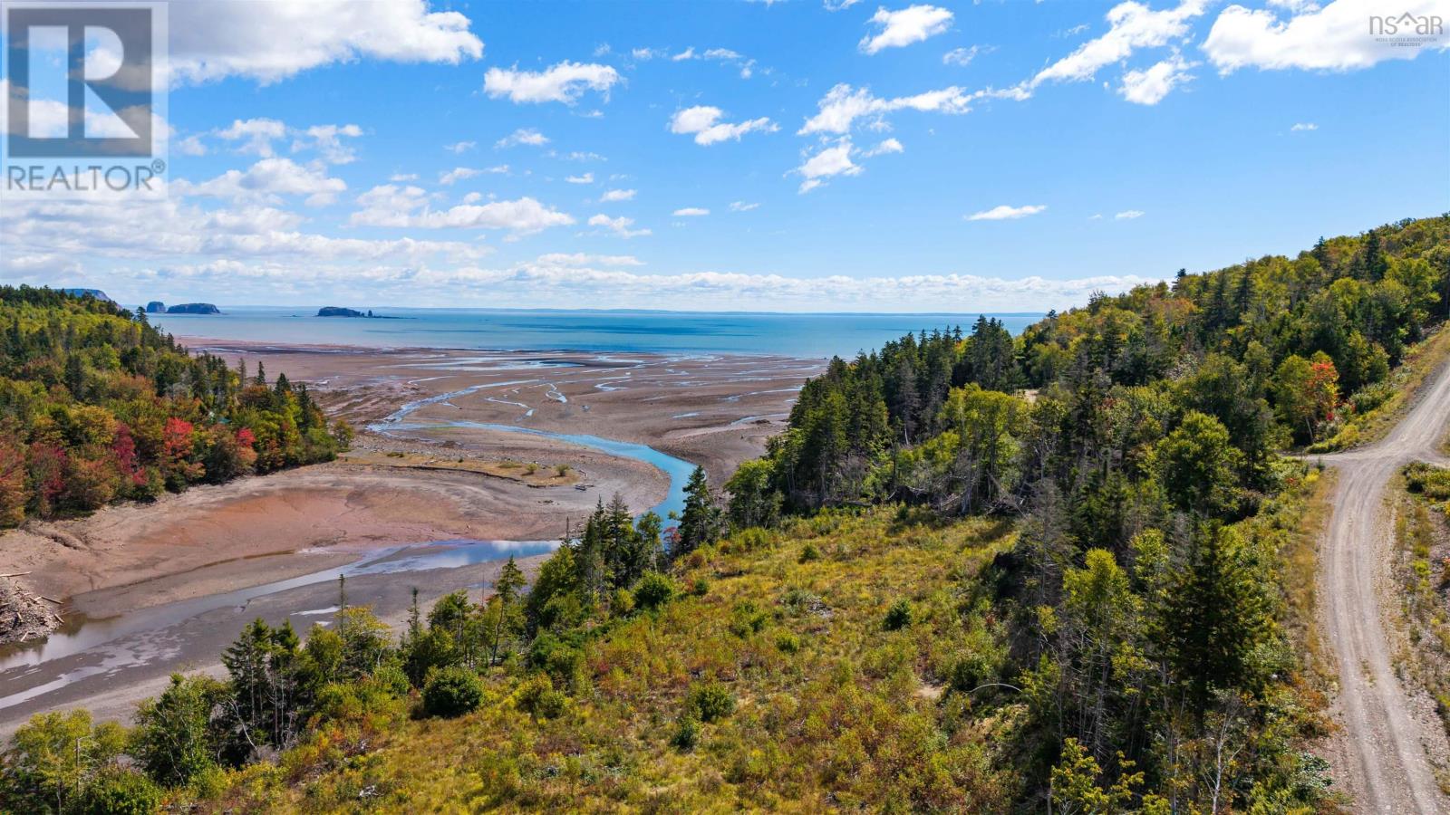 69 Rockcliffe Dr, Parrsboro, NS B0M 1S0