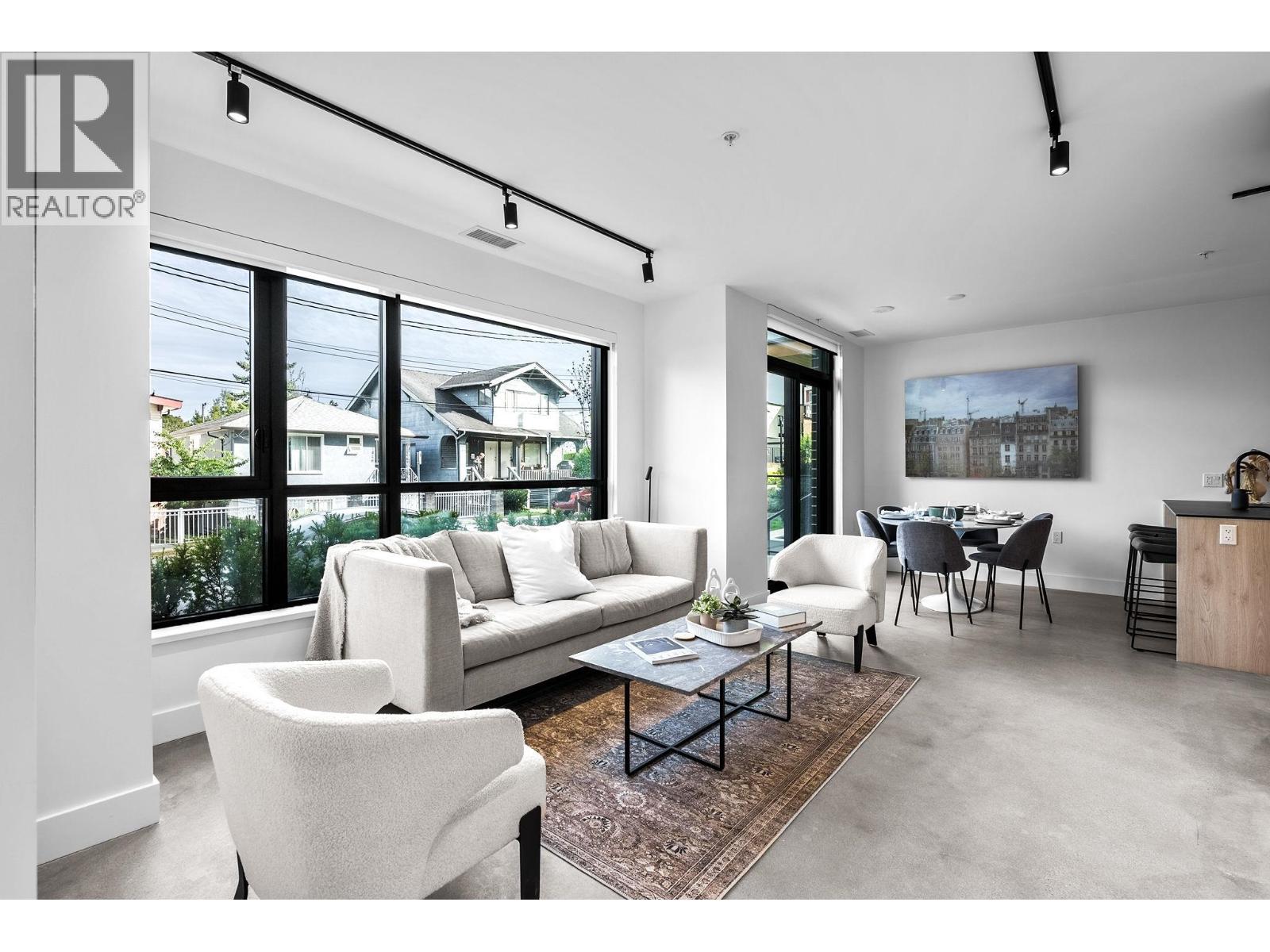 4015 Fleming St, Vancouver, BC V5N 0J1