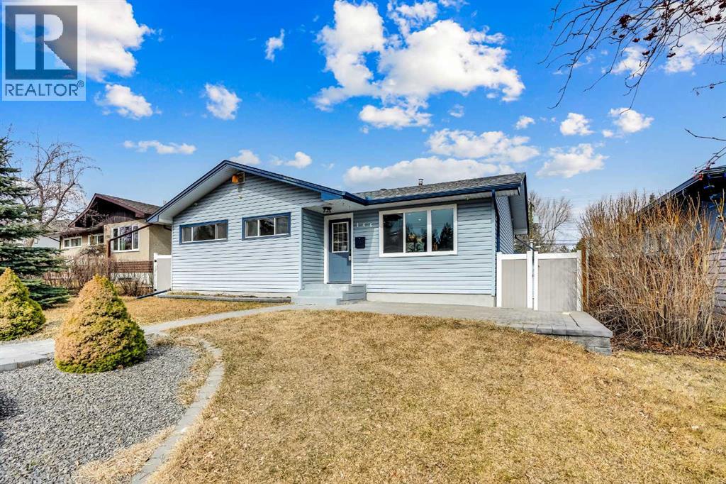 146 Springwood Dr SW, Calgary, AB T2W 0K5