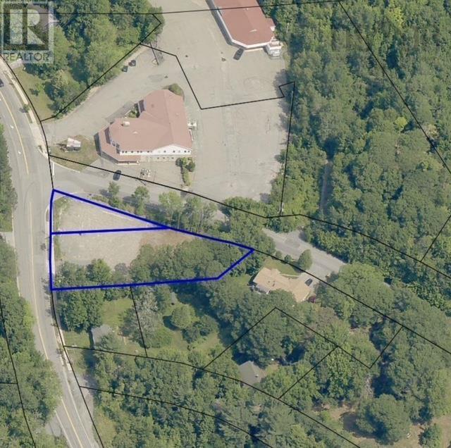 3046 Highway 2, Fall River, NS B2T 1J5