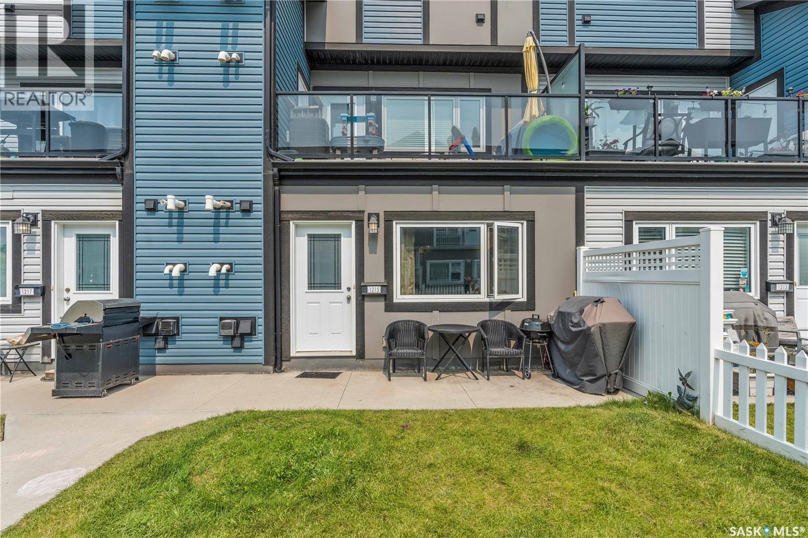 130 Marlatte Crescent Unit 1215, Saskatoon, SK S7W 0W1
