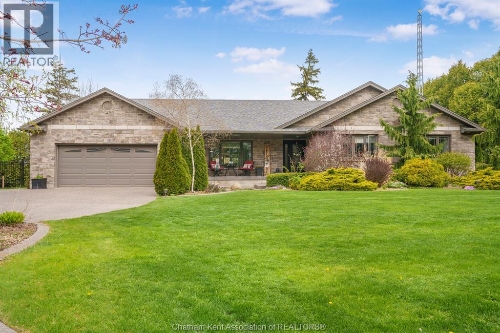21945 Communication Rd, Chatham-Kent, ON N7M 5J3