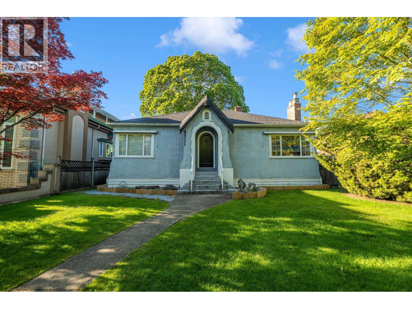275 W King Edward Ave, Vancouver, BC V6J 1A3