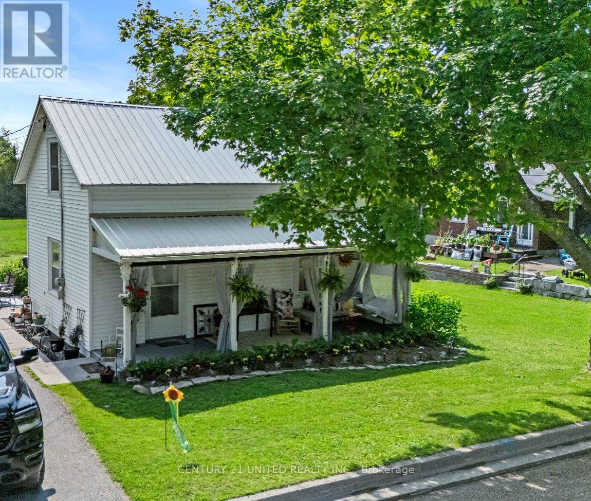 27 Prospect St, Selwyn, ON K0L 2H0