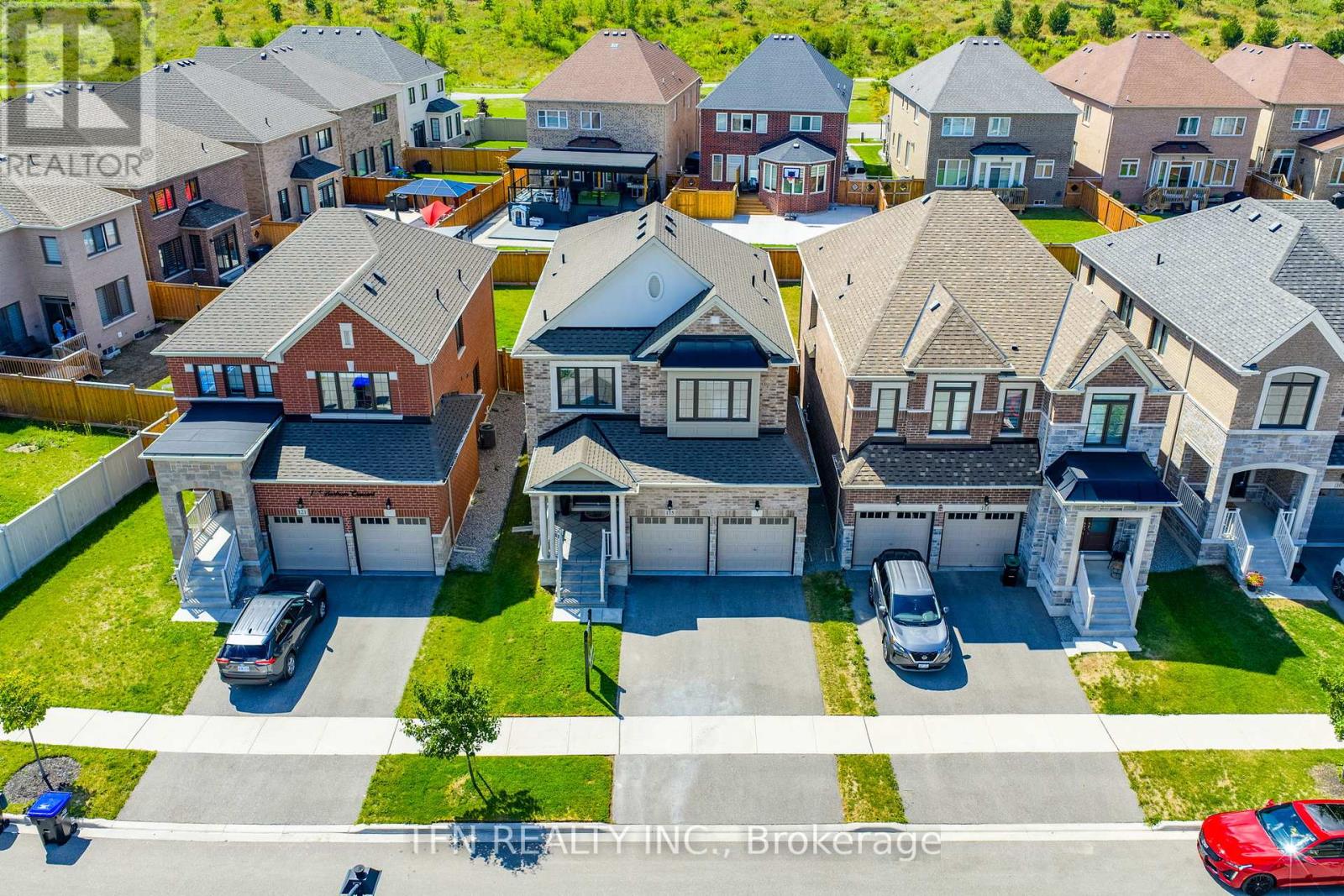 115 Bartram Cres, Bradford West Gwillimbury, ON L3Z 4J2