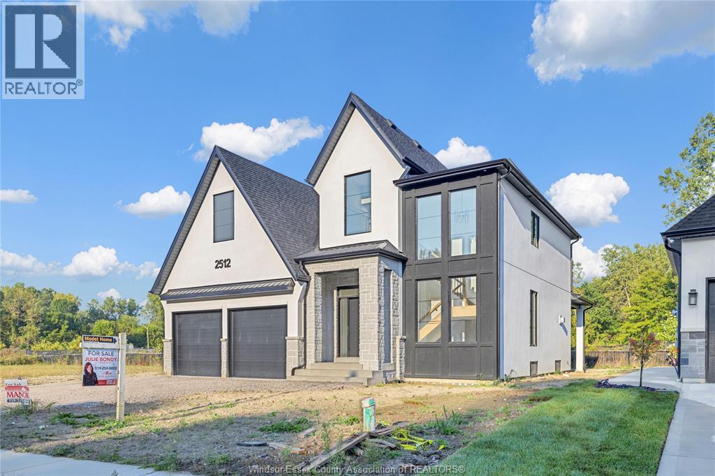 2512 Mayfair S, Lasalle, ON N9J 0E5