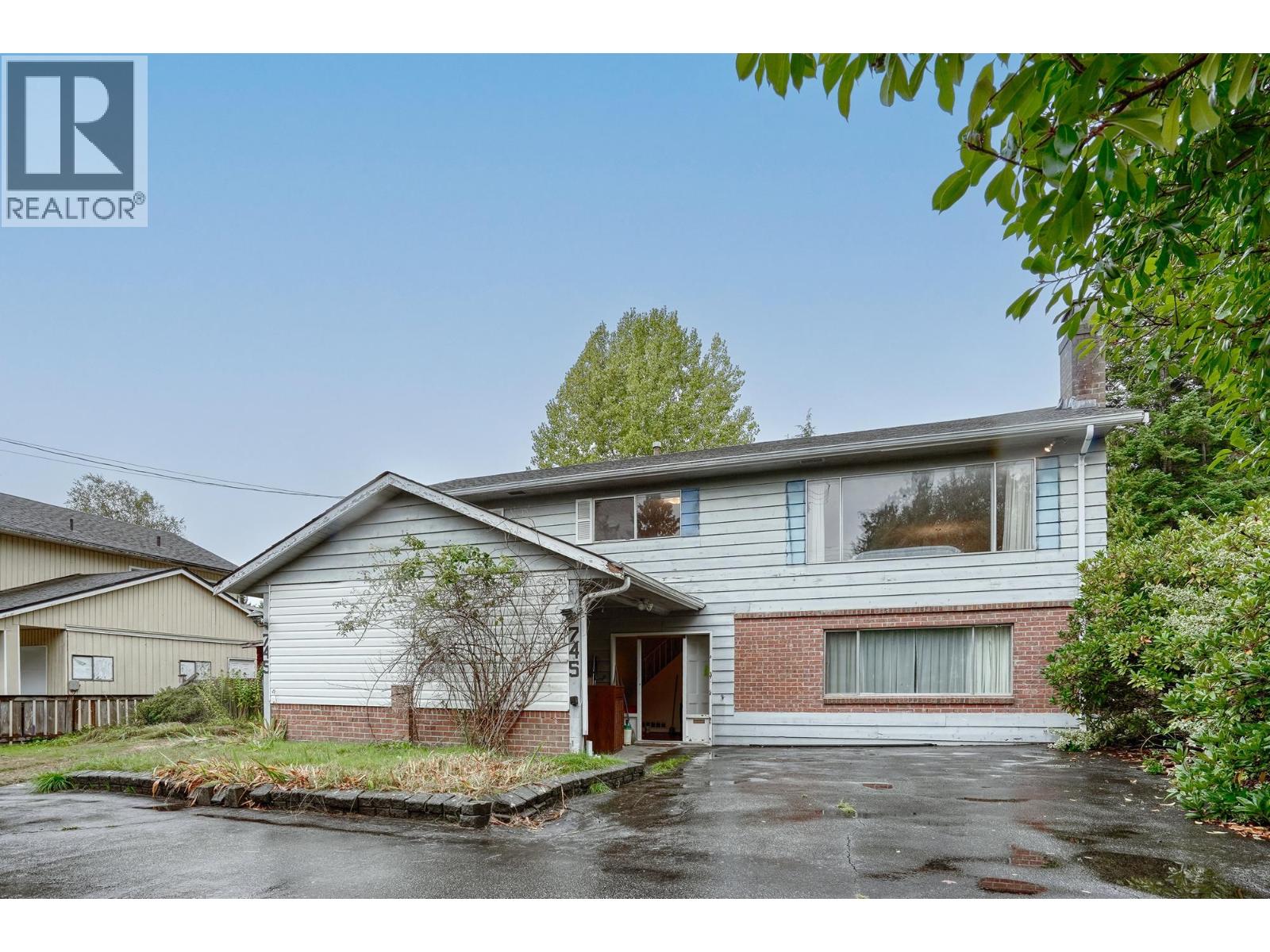 56 Street Unit 745, Delta, BC V4L 1Z7