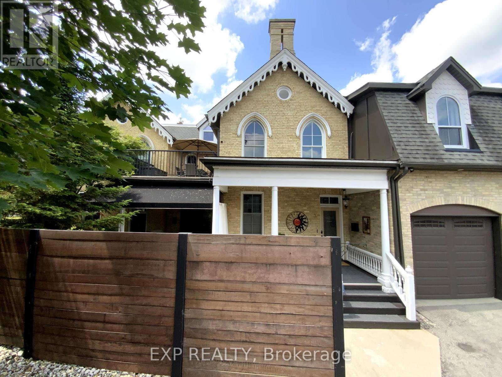 3 80 Barton St, London, ON N6A 1N2
