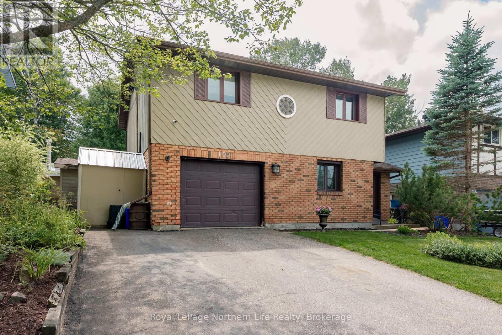 102 Sable Cres, North Bay, ON P1B 8Z4