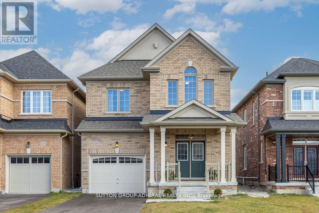 2207 Lozenby St, Innisfil, ON L9S 0E1