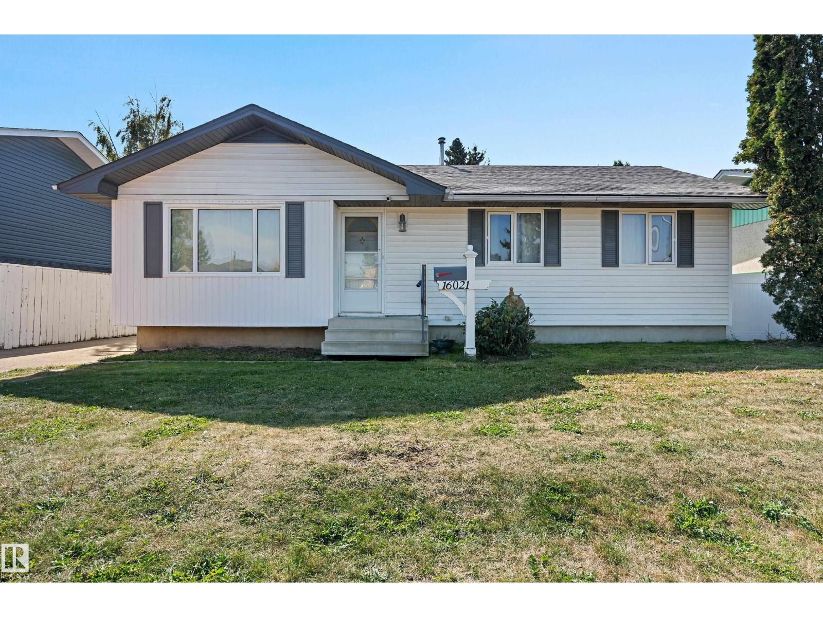 95 Av Nw Unit 16021, Edmonton, AB T5P 0A8