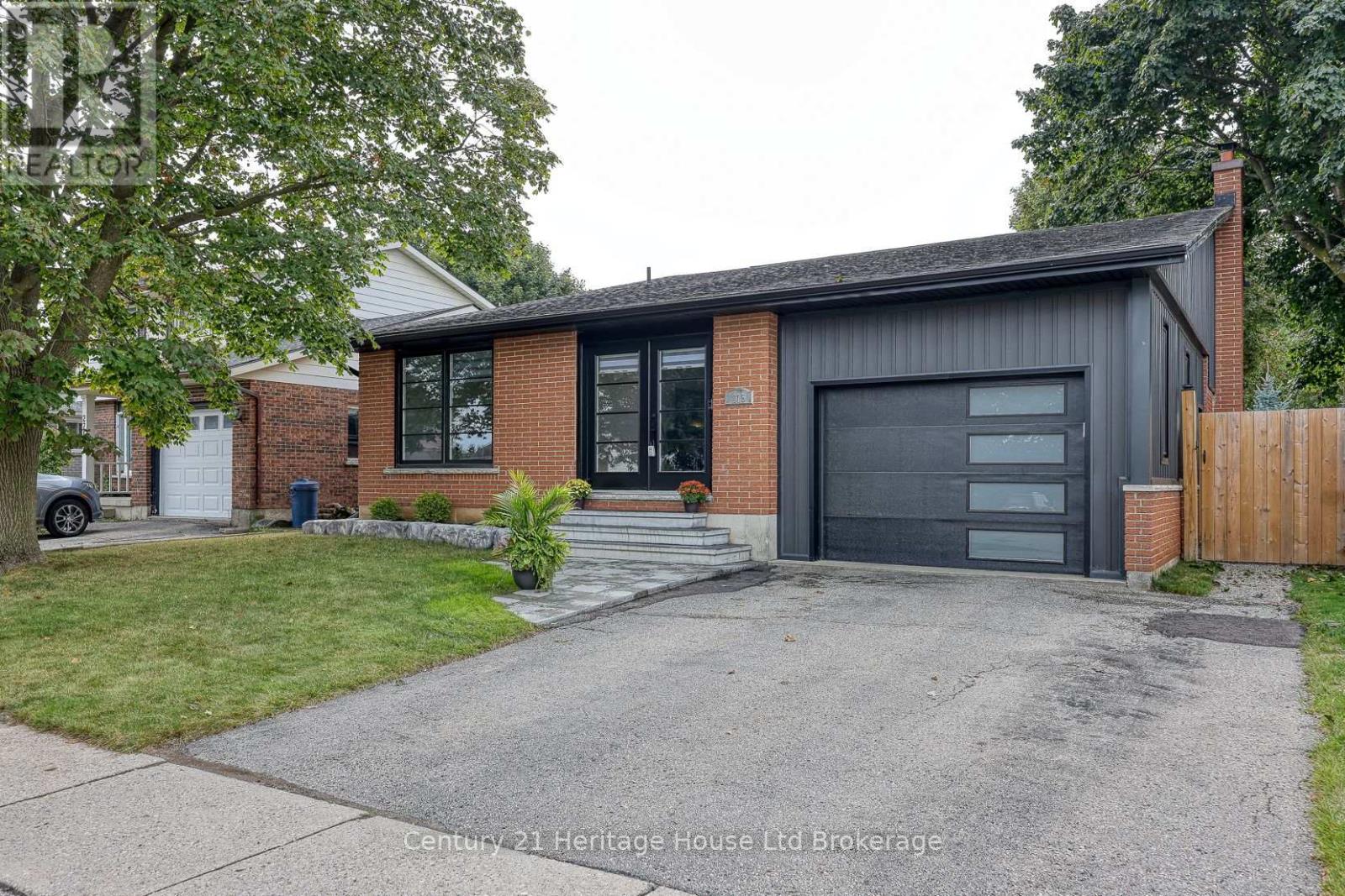 275 Cartier Dr N, Woodstock, ON N4S 7T9