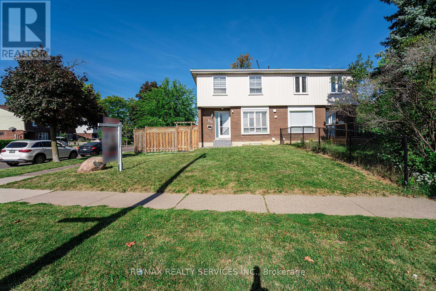 172 Hansen Rd, Brampton, ON L6V 2G6