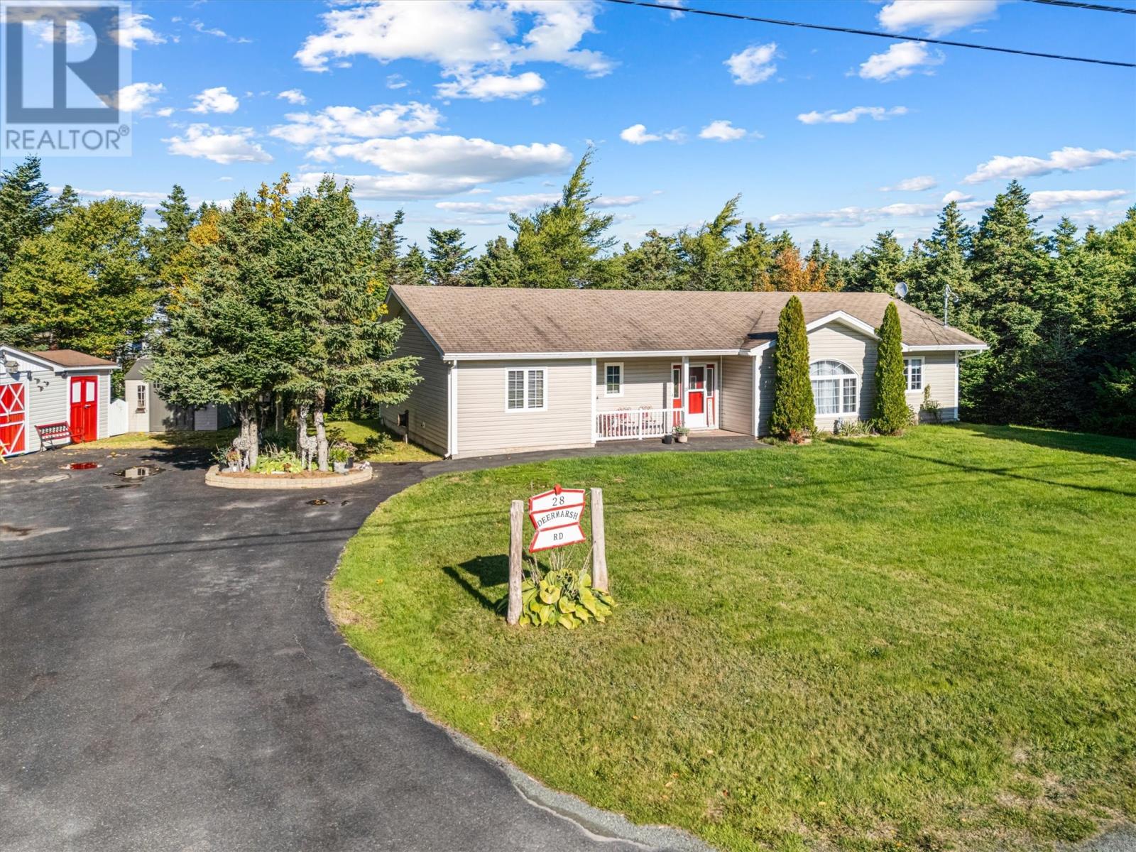 28 Deer Marsh Rd, Flatrock, NL A1K 1C8
