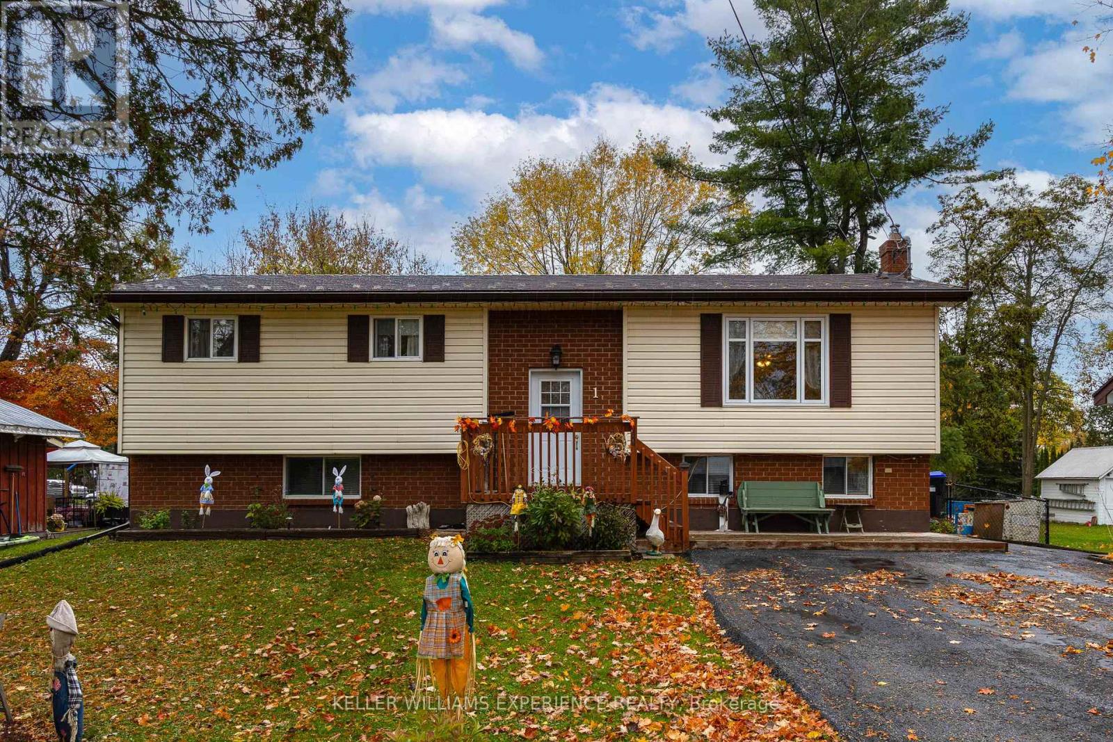 1 Bush St, Severn, ON L0K 1E0