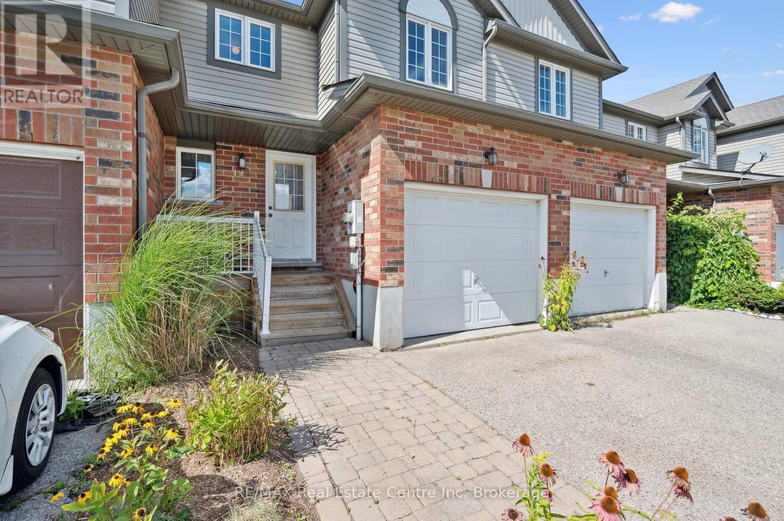 179 Prosperity Dr, Kitchener, ON N2E 4E5