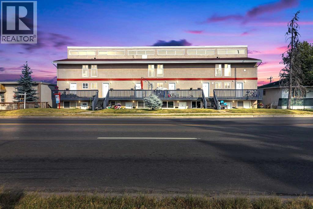 3726 Centre Street Ne Unit 11, Calgary, AB T2E 2Y3