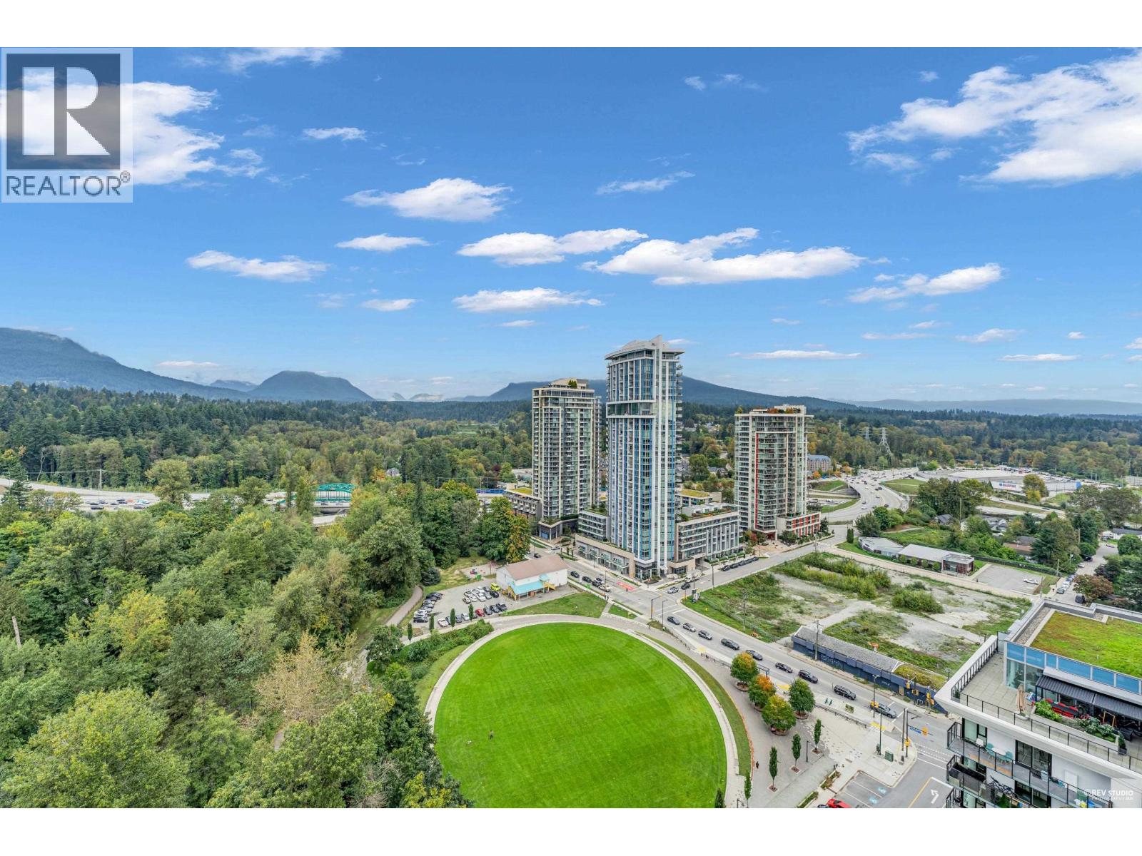 1401 Hunter Street Unit 2402, North Vancouver, BC V7J 1H3