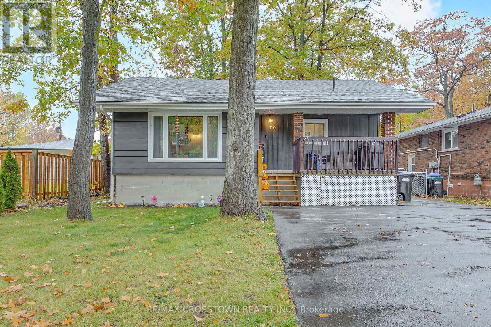 70 Knox Rd W, Wasaga Beach, ON L9Z 2A8