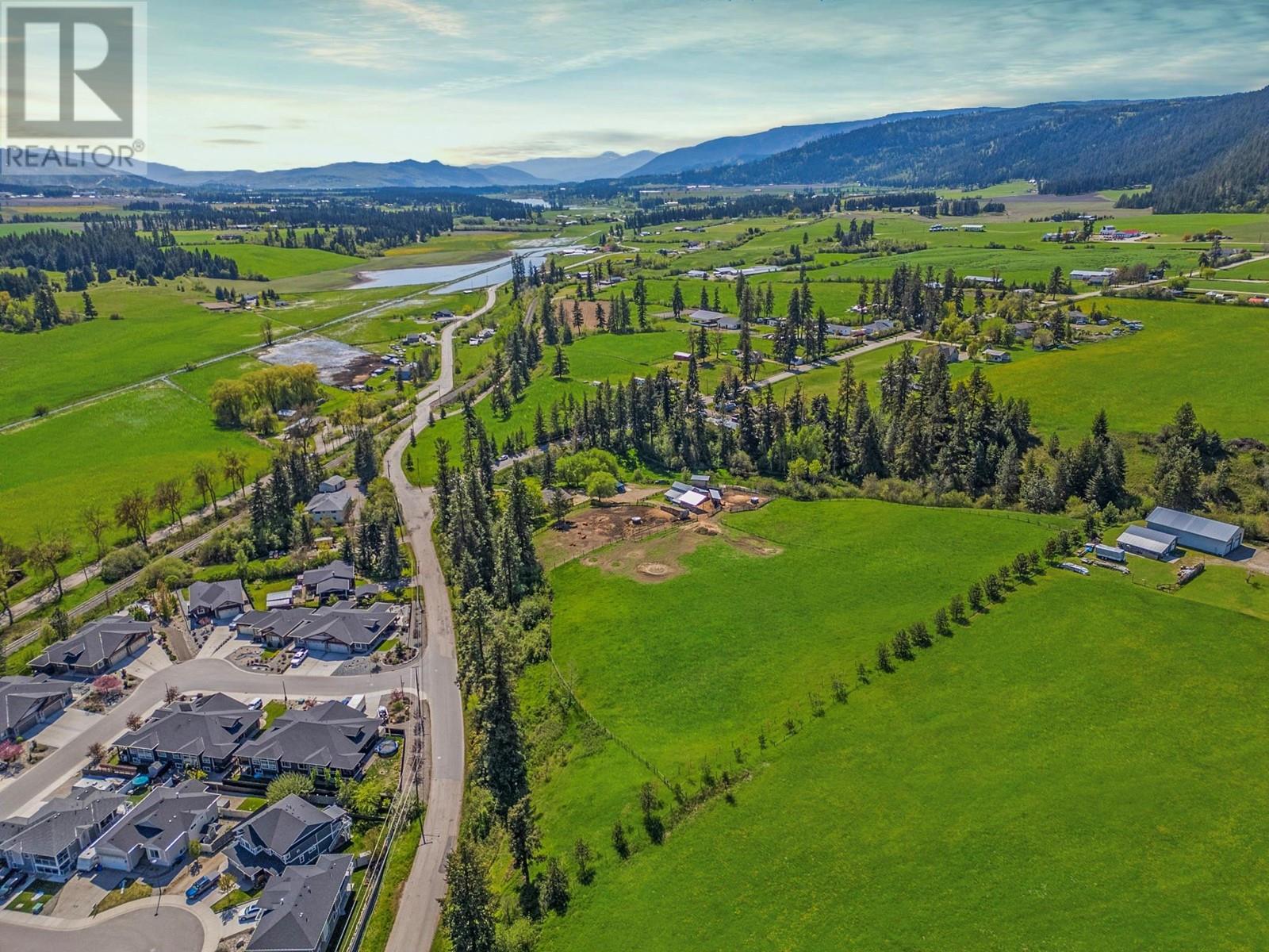 4000 Noble Rd, Armstrong, BC V4Y 0J9