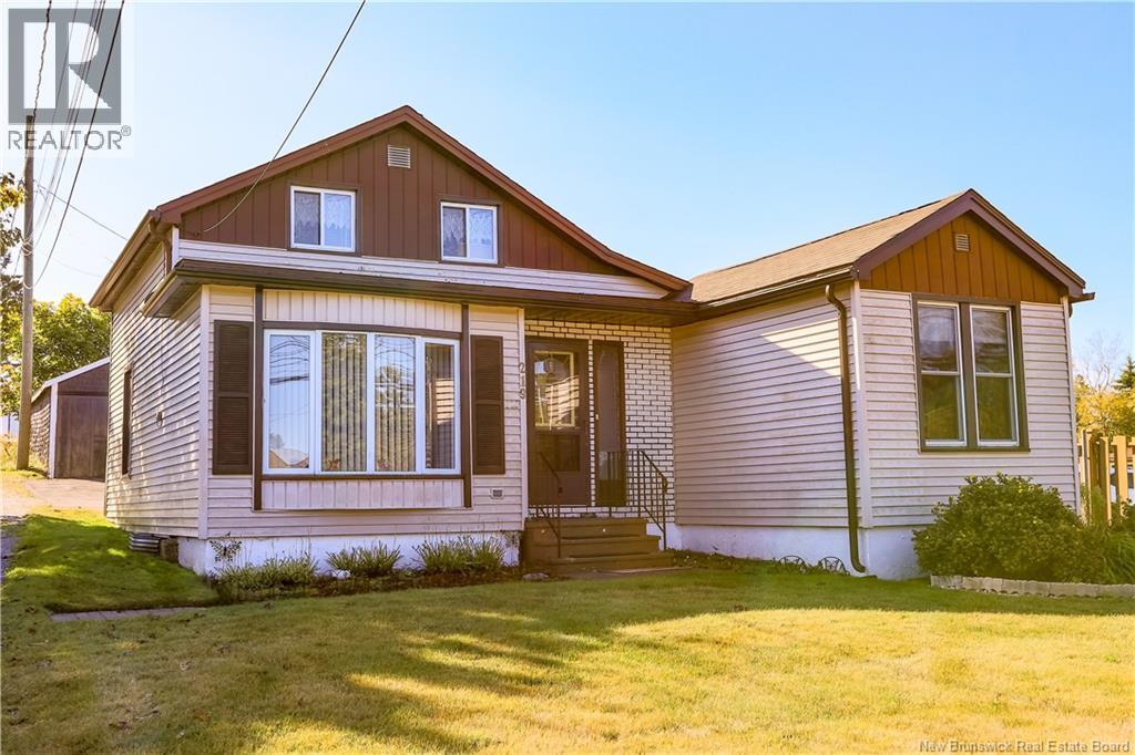 219 Westmorland Dr, Saint John, NB E2J 2G1
