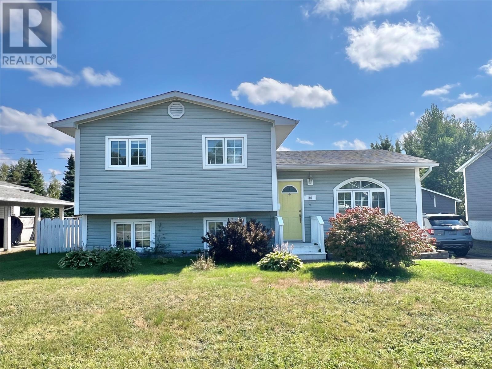 36 Sullivan St, Grand Falls-Windsor, NL A2A 2L9