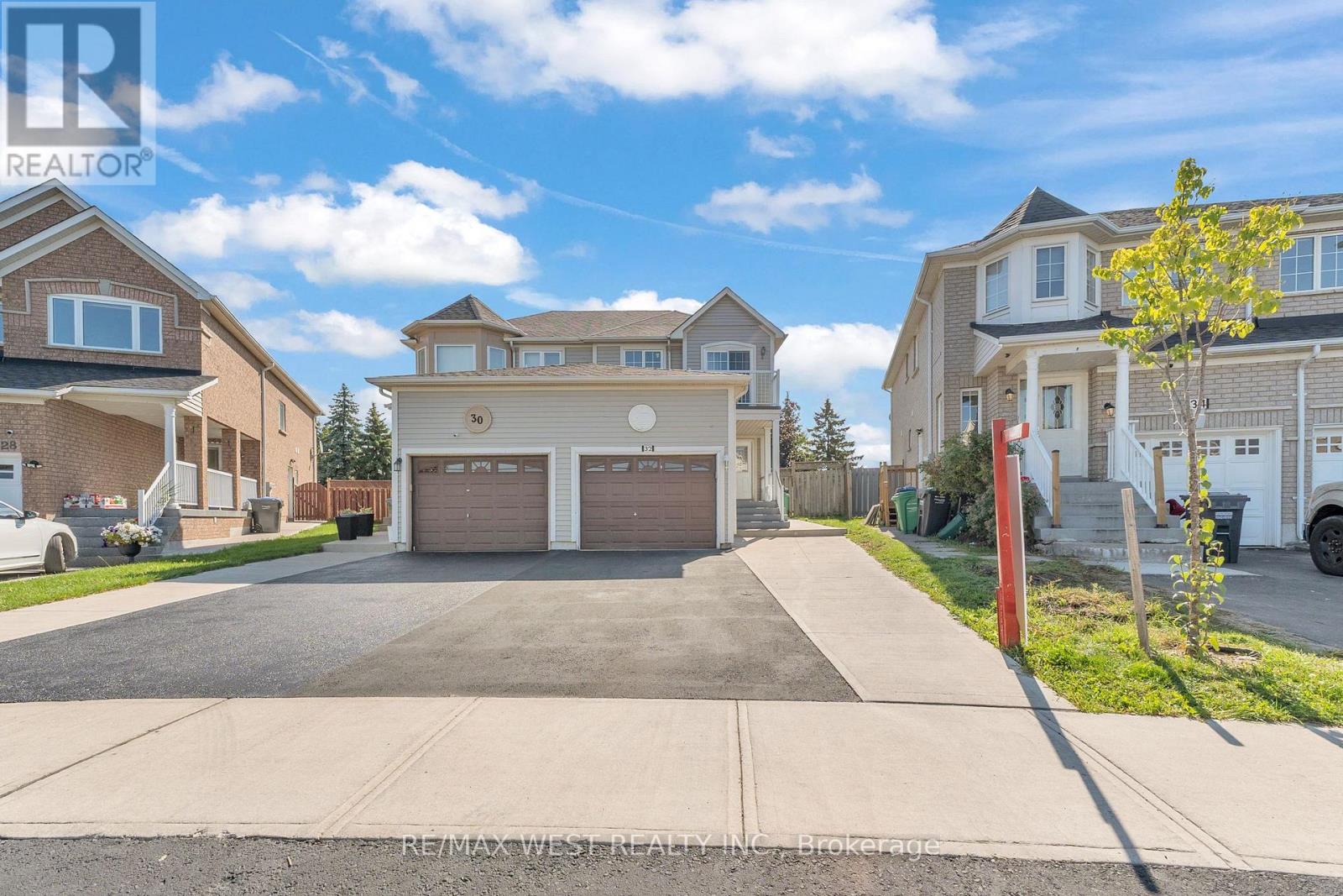 32 Weather Vane Ln, Brampton, ON L6X 4R5