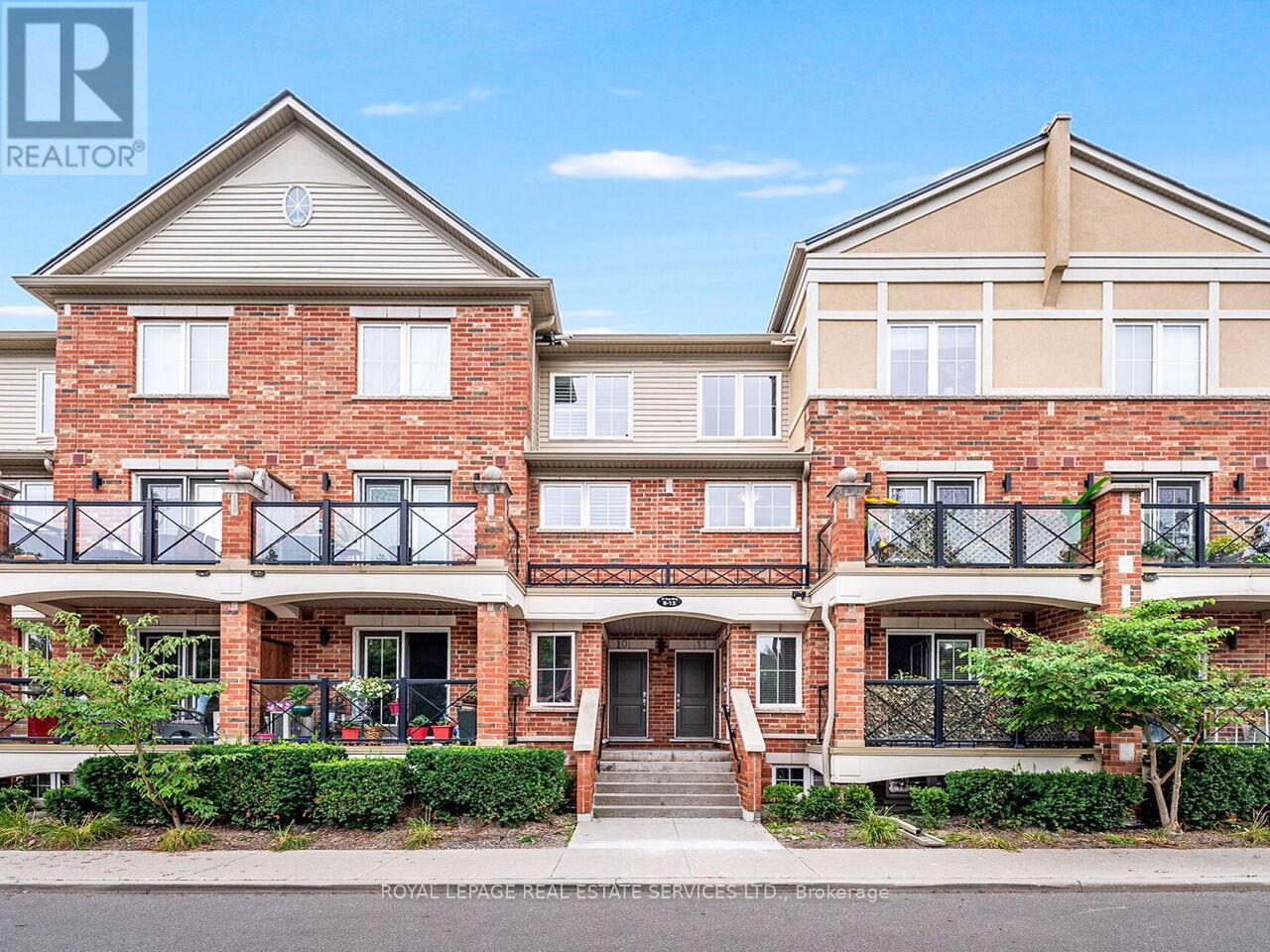 19 Hays Blvd #12 Blvd, Oakville, ON L6H 0H8