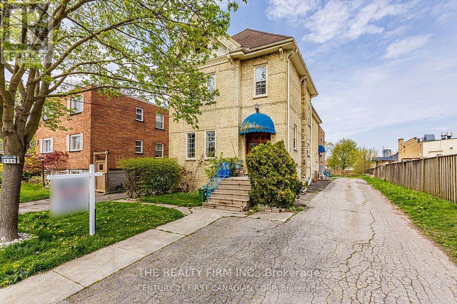 136 Elmwood Ave E, London, ON N6C 1J6