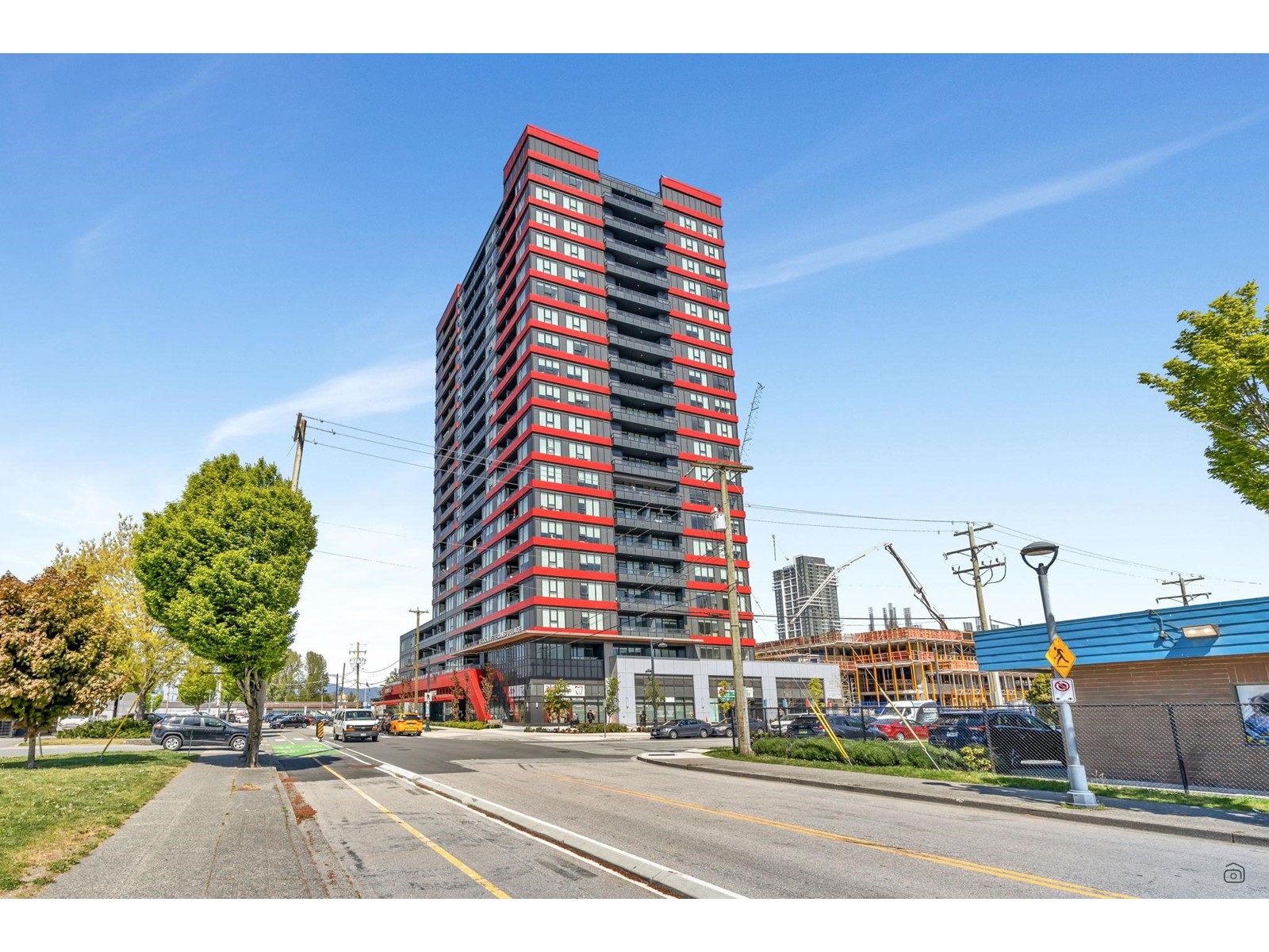 10626 City Parkway Unit 1801, Surrey, BC V3T 0S3