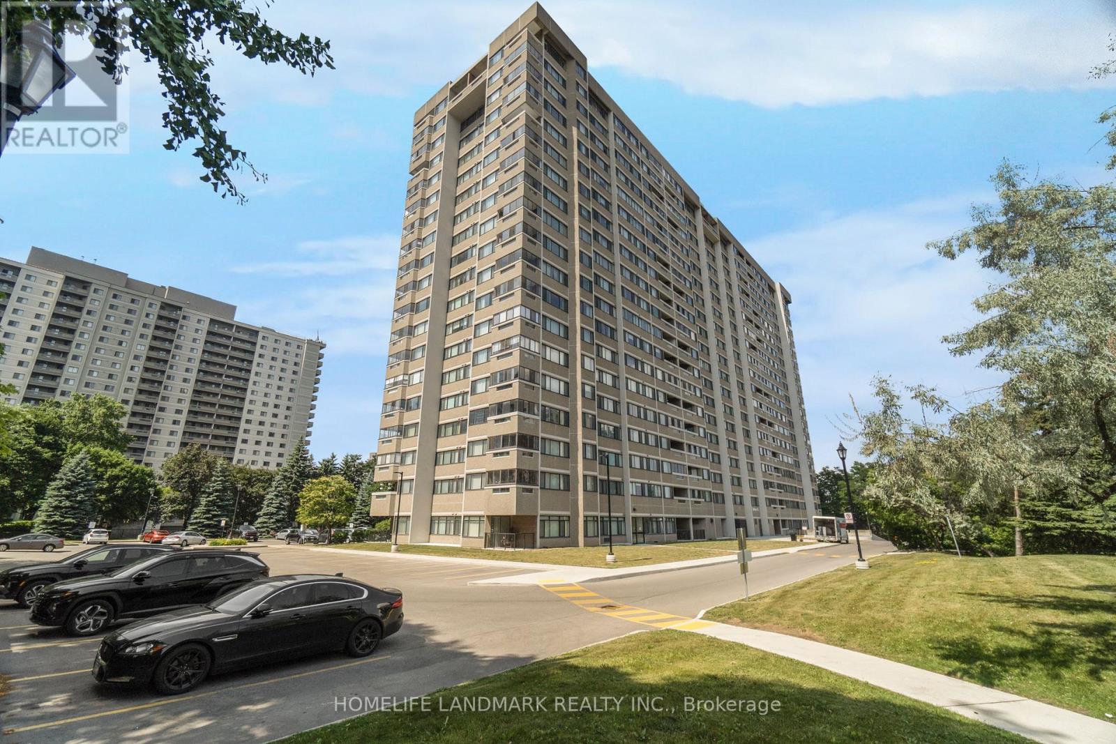 910 50 Elm Dr E, Mississauga, ON L5A 3X2
