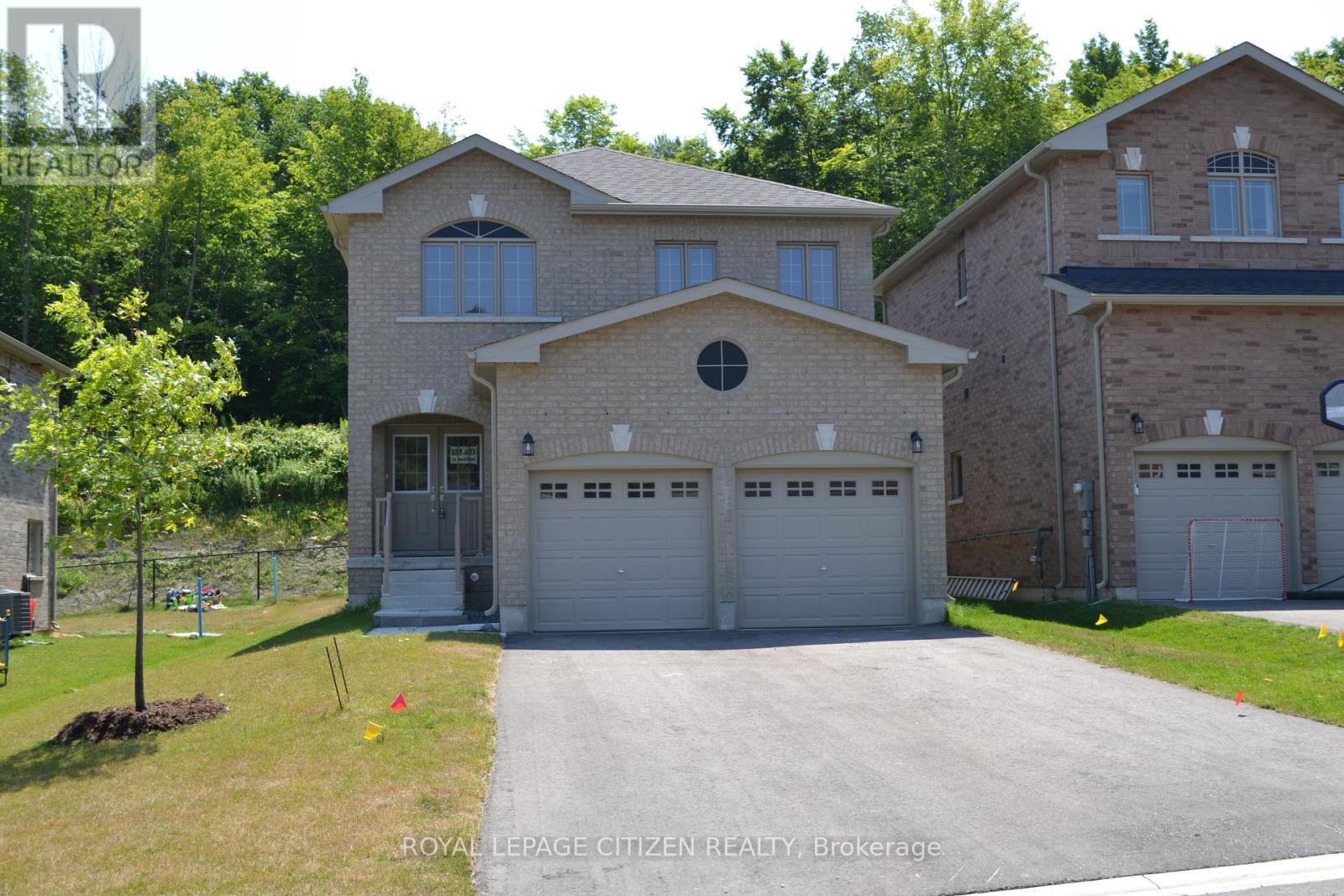 13 Revol Rd, Penetanguishene, ON L9M 0W8