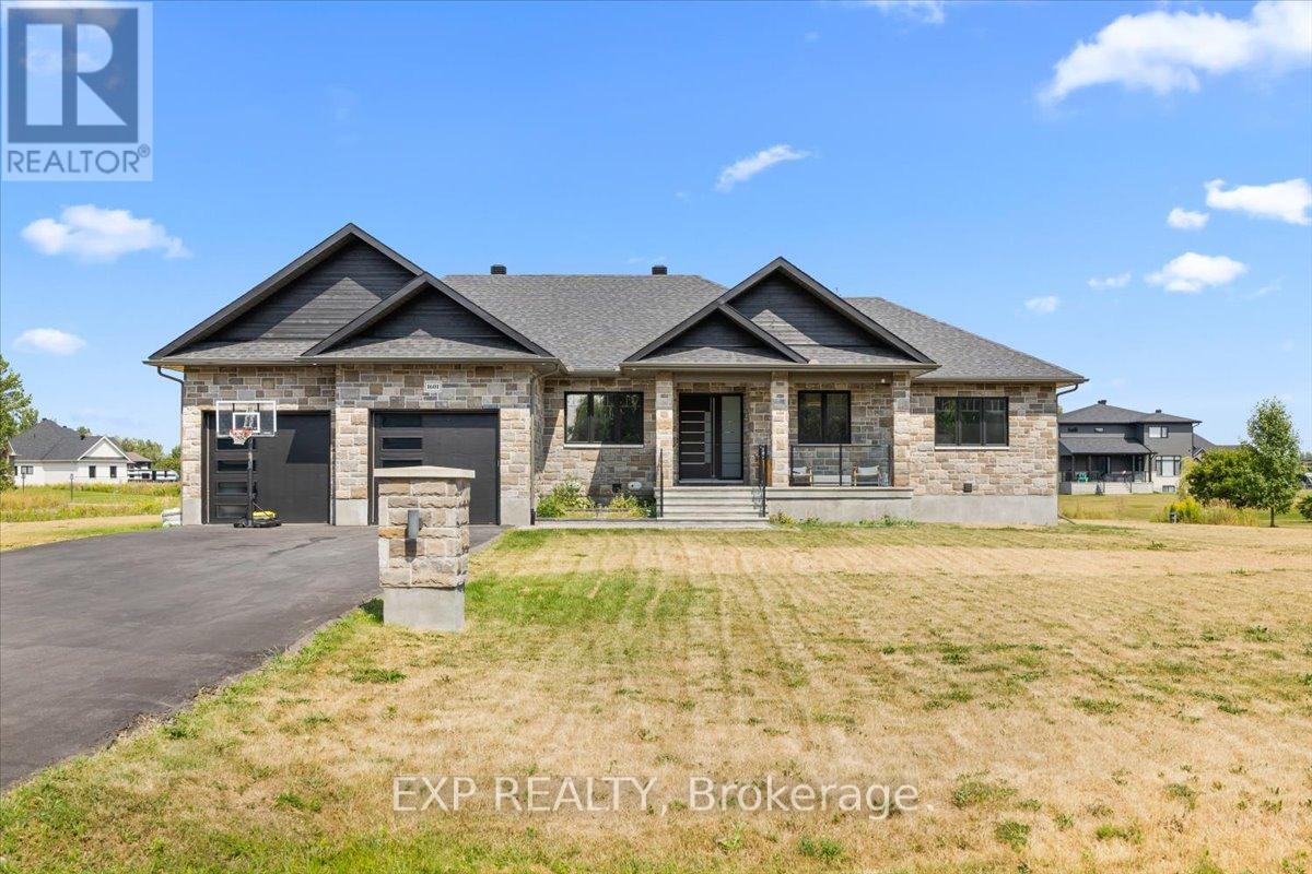 1601 Lakeshore Dr, Ottawa, ON K4P 1H1