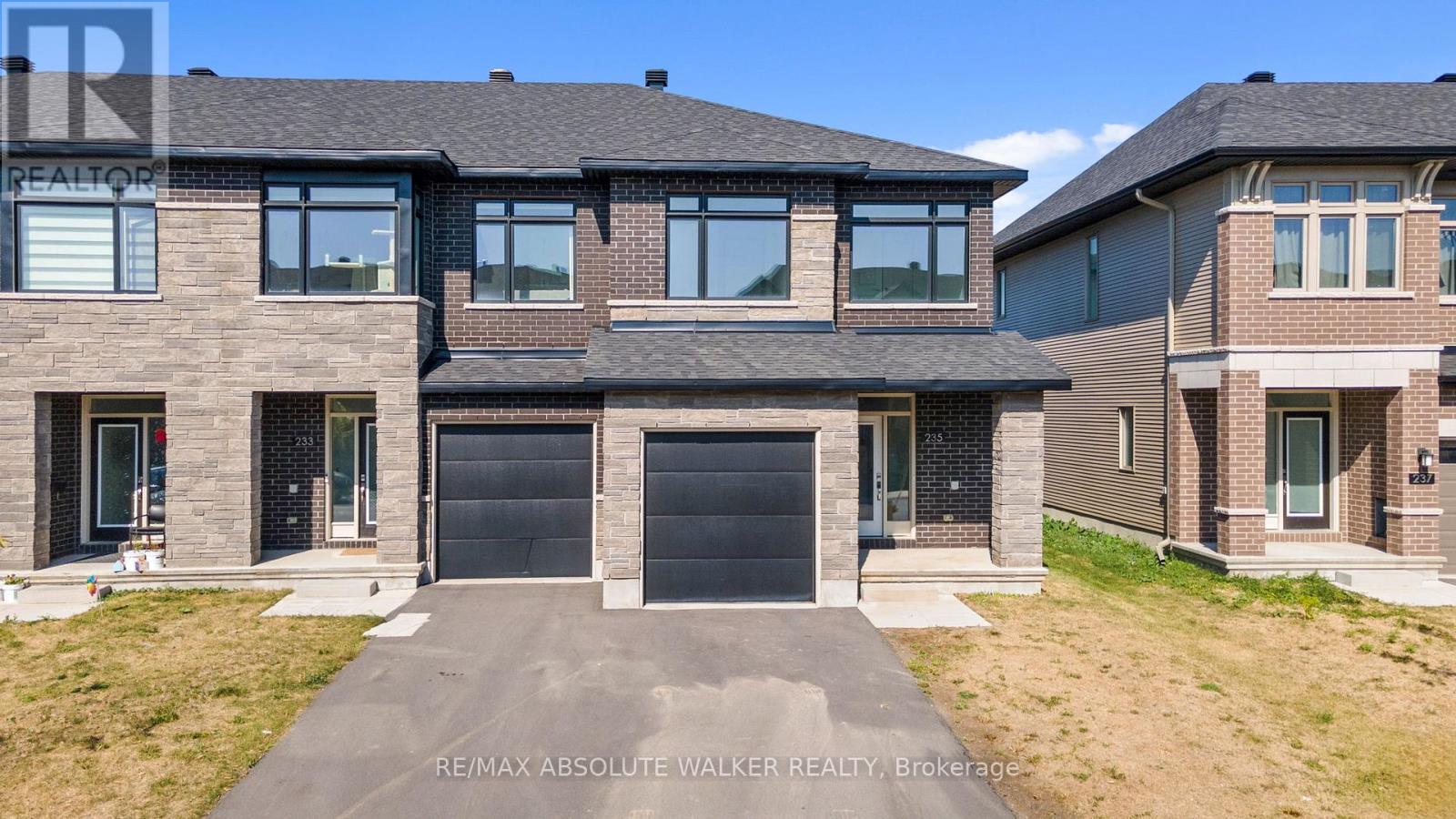 235 Finsbury Ave, Ottawa, ON K2S 2Y2