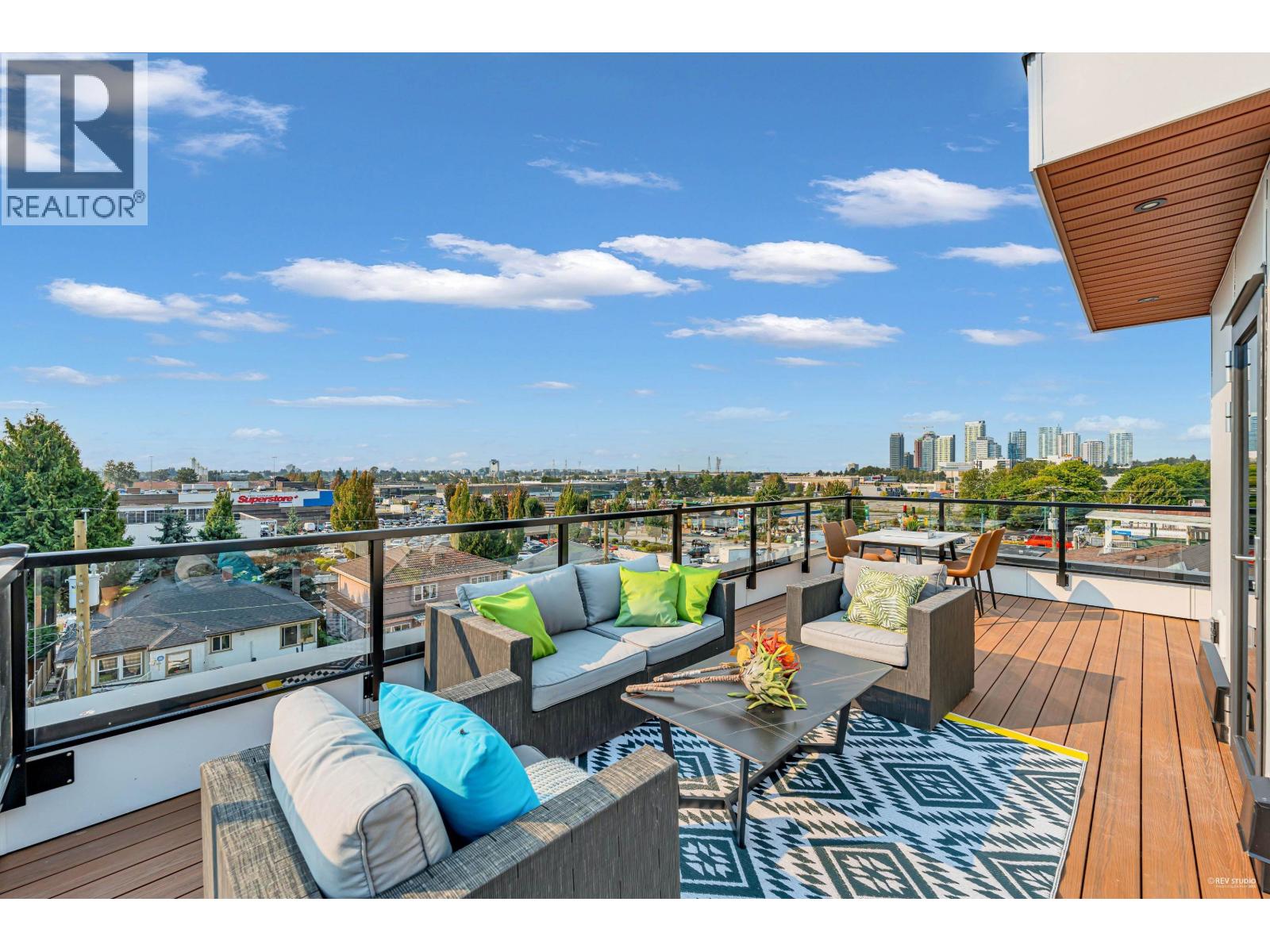 262 E 65th Avenue Unit 3, Vancouver, BC V5X 2P4