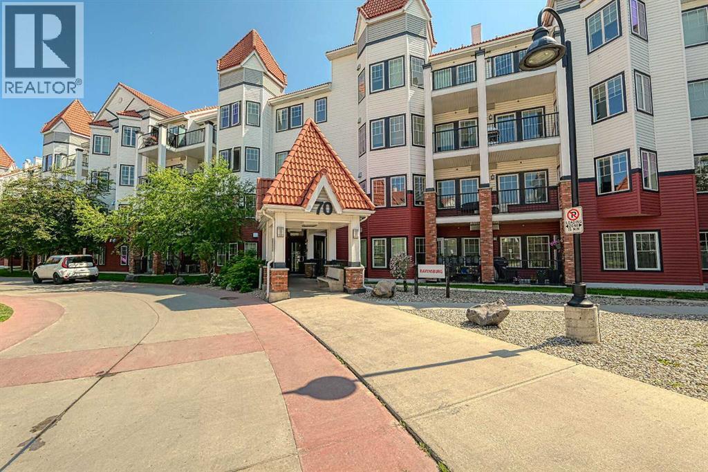 70 Royal Oak Plaza Nw Unit 403 Cir, Calgary, AB T3G 0C6