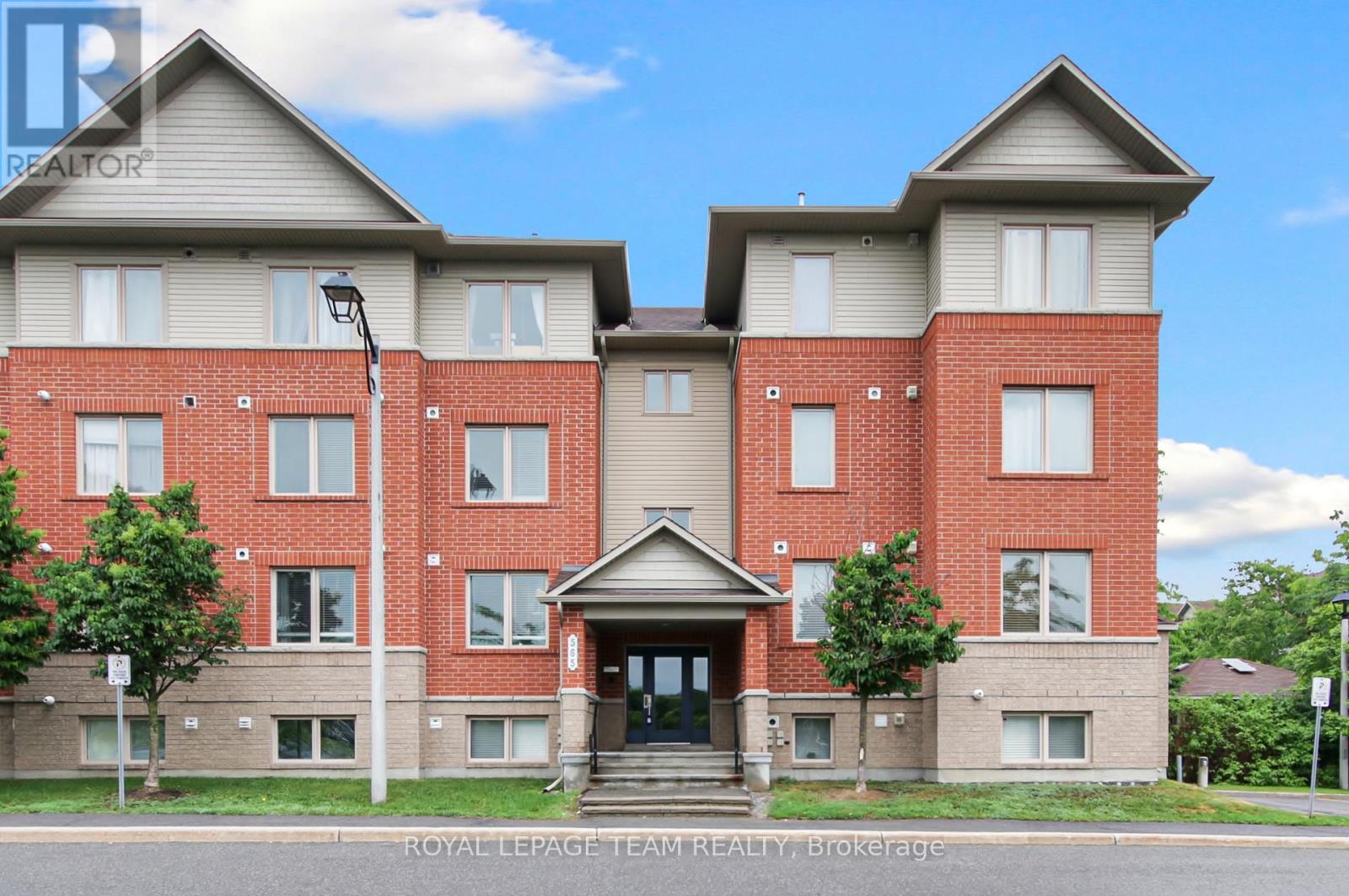 2 565 Stonefield Private, Ottawa, ON K2G 4R4
