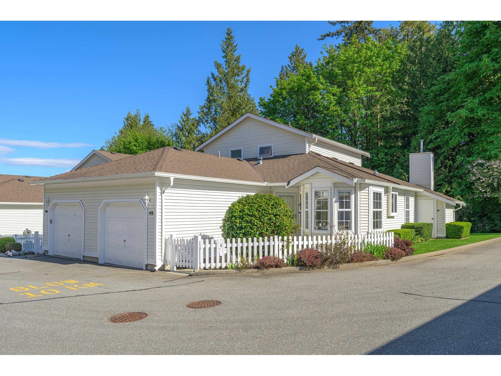 6537 138 St #45, Surrey, BC V3W 0C6 | MLS #R2917755 | Houseful