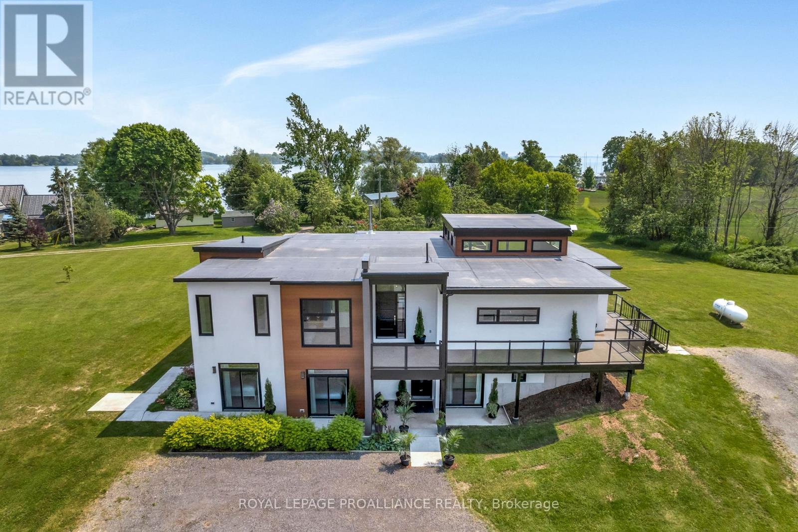2670 County Road 8 Rd, Prince Edward County North Marysburg Ward, ON K0K 2T0