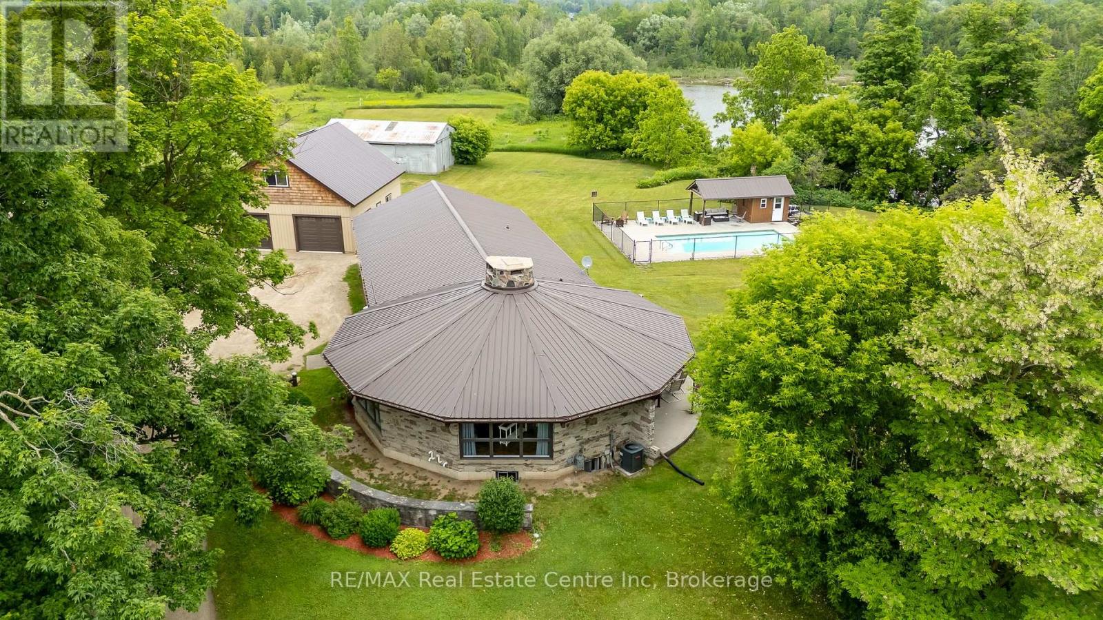 26 Old Brock Rd, Puslinch Aberfoyle, ON N0B 2J0