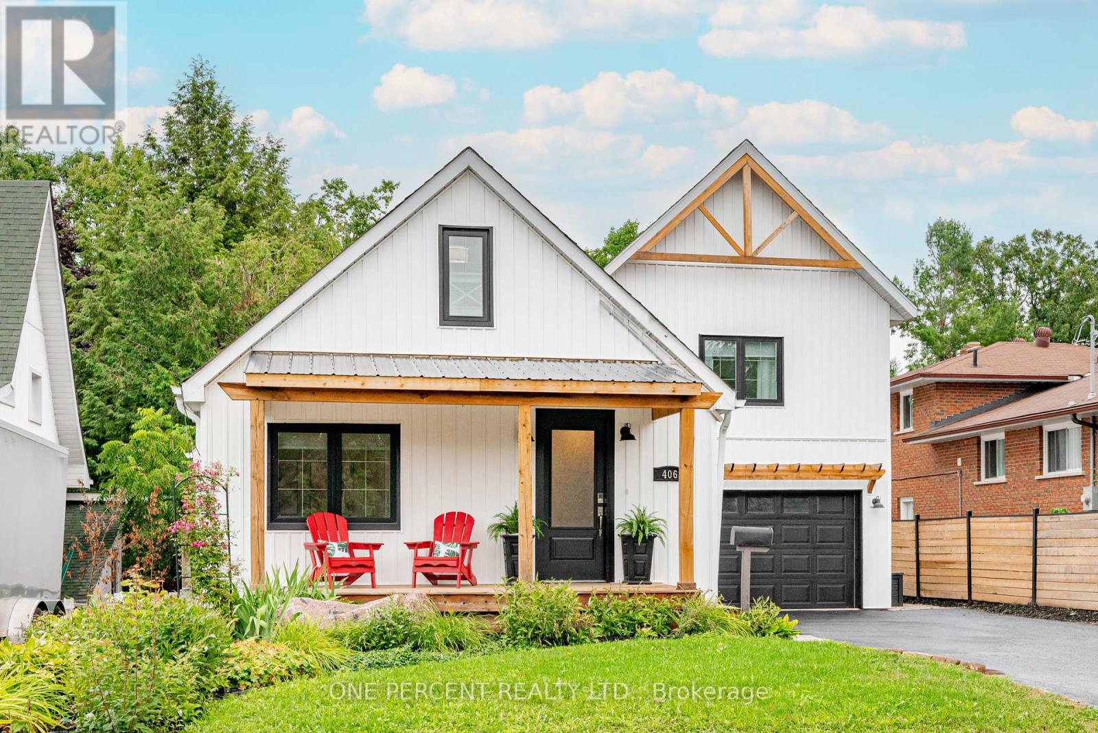 406 Peter St N, Orillia, ON L3V 5A7