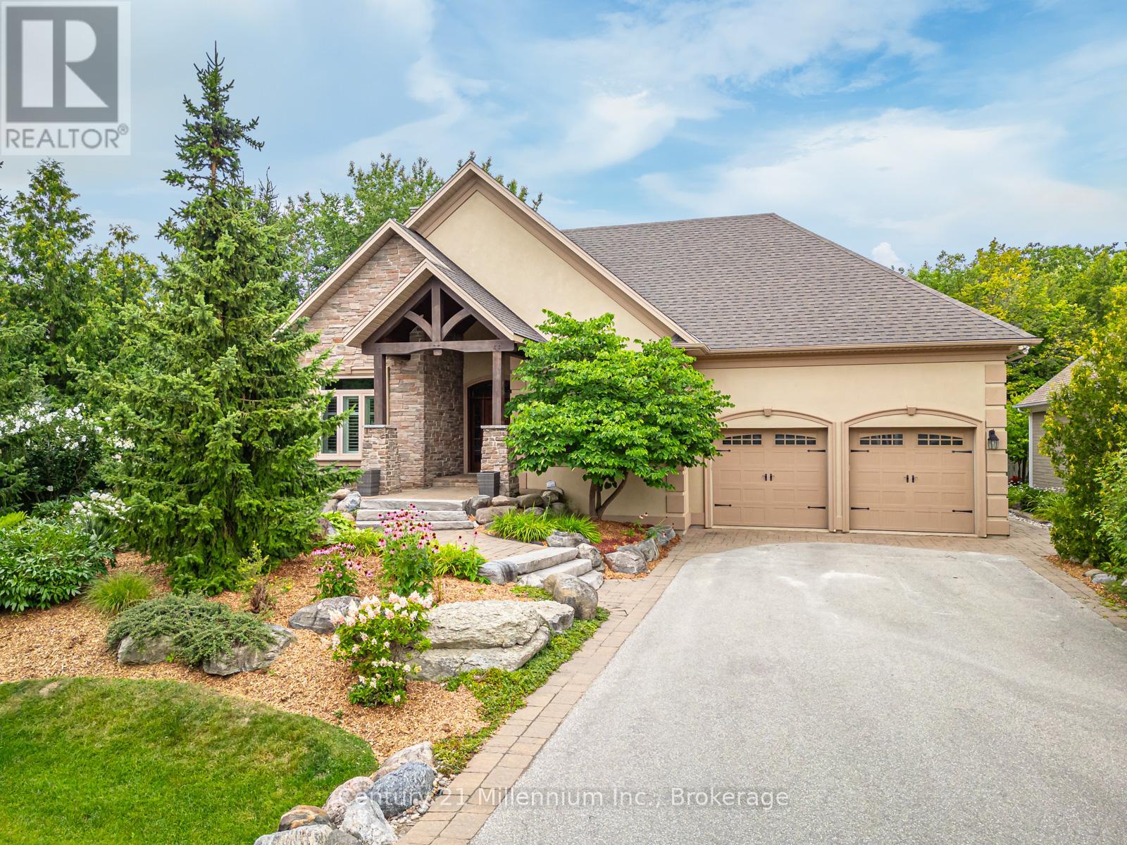 112 Cortina Cres, The Blue Mountains, ON L9Y 0S9