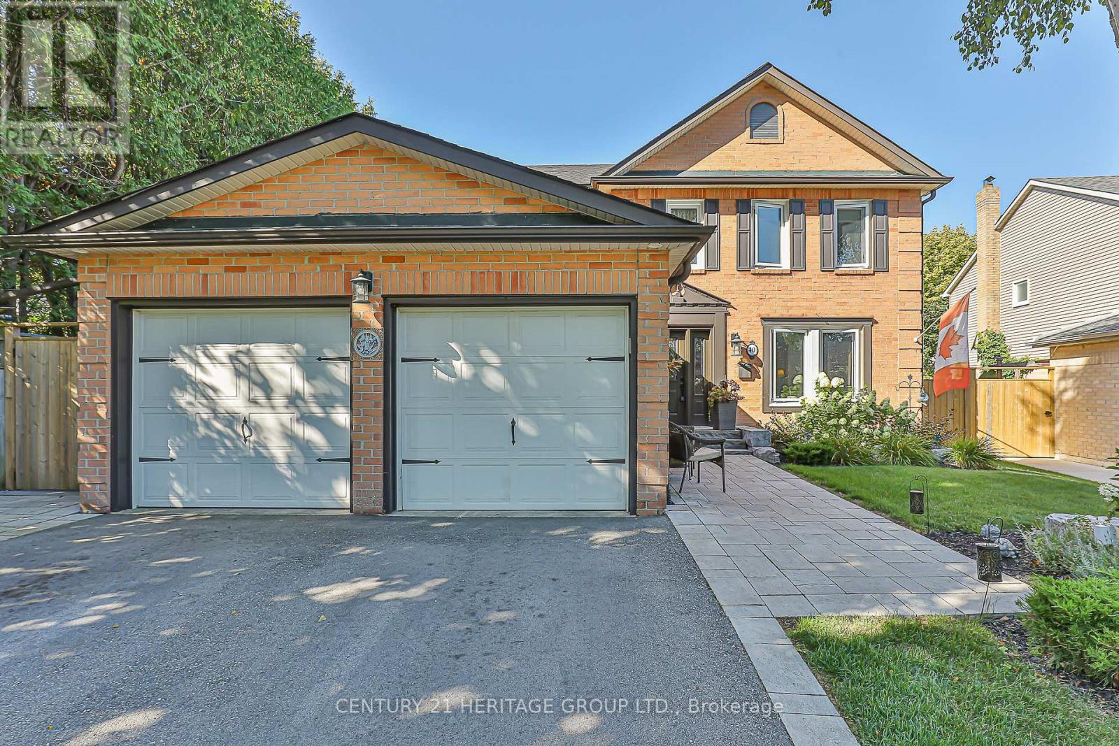 40 Albery Cres, Aurora, ON L4G 5R8