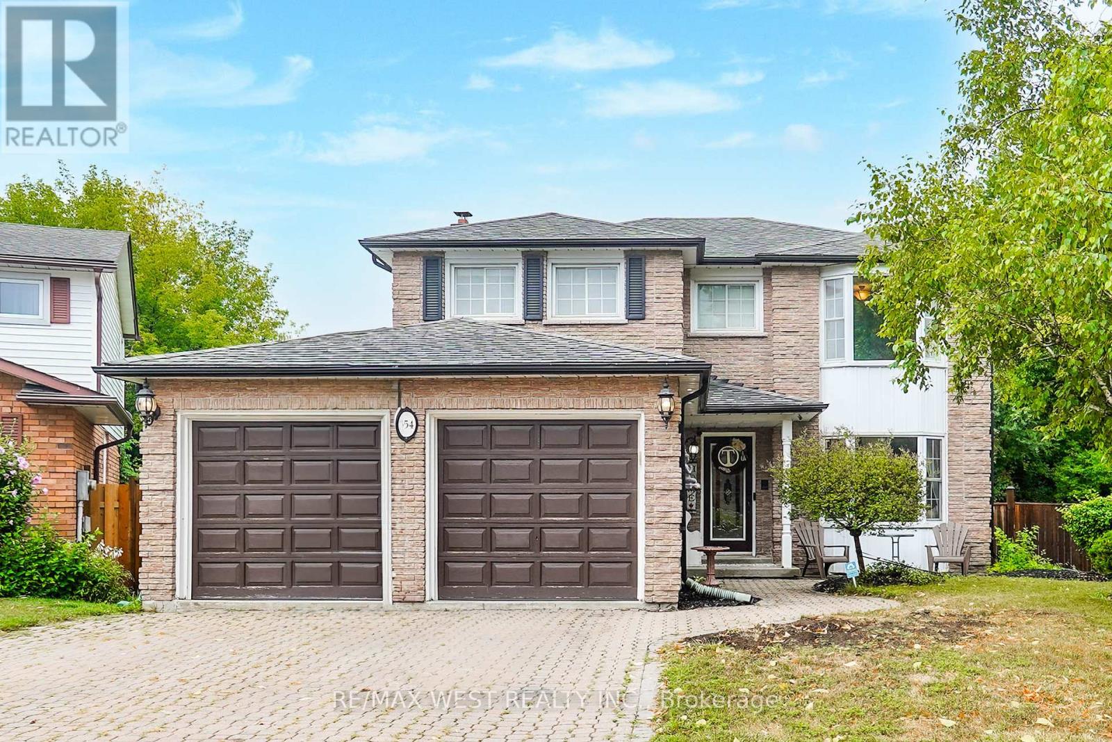 354 Blackthorn St, Oshawa, ON L1K 1K9